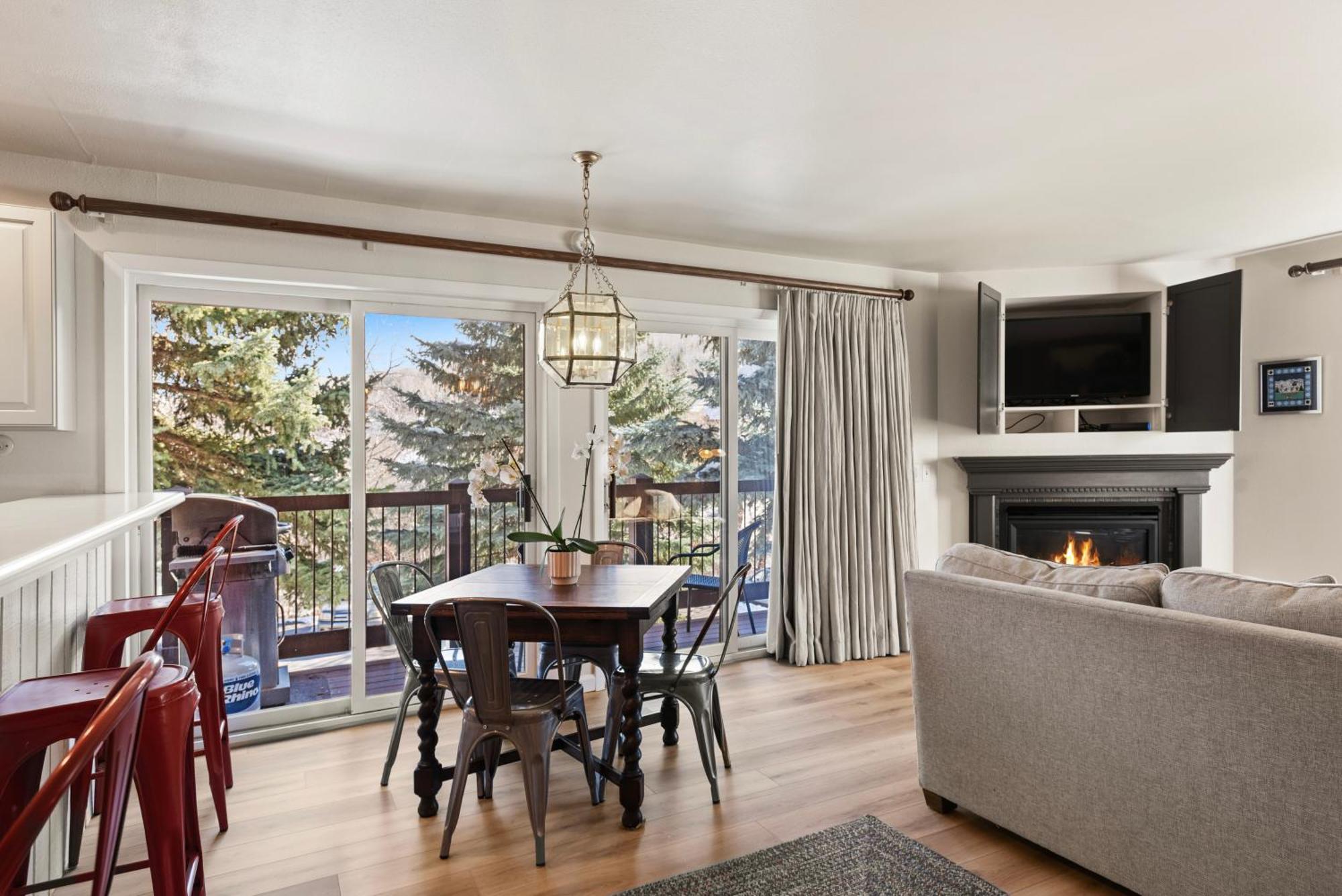 Woodbridge Condo By Snowmass Vacations スノーマス・ビレッジ エクステリア 写真
